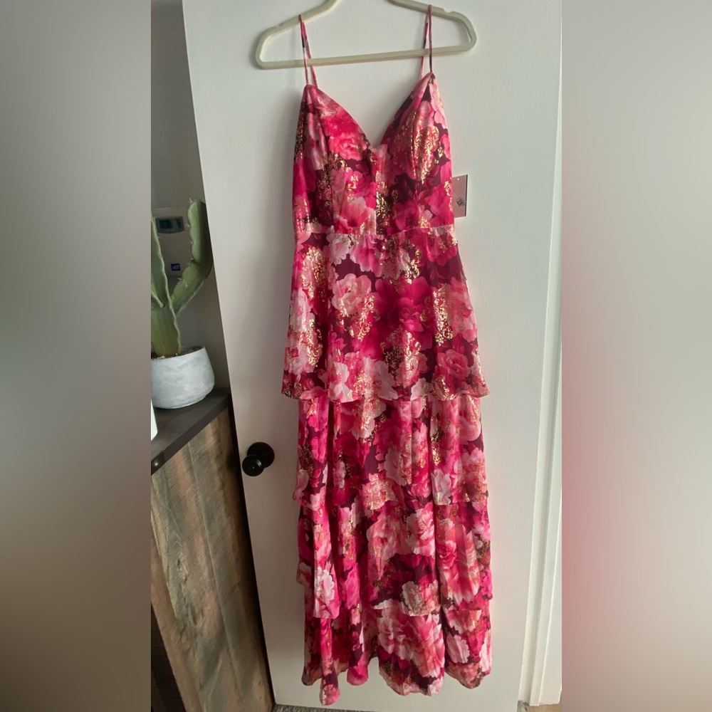 Special Occassion floral tiered maxi dress!